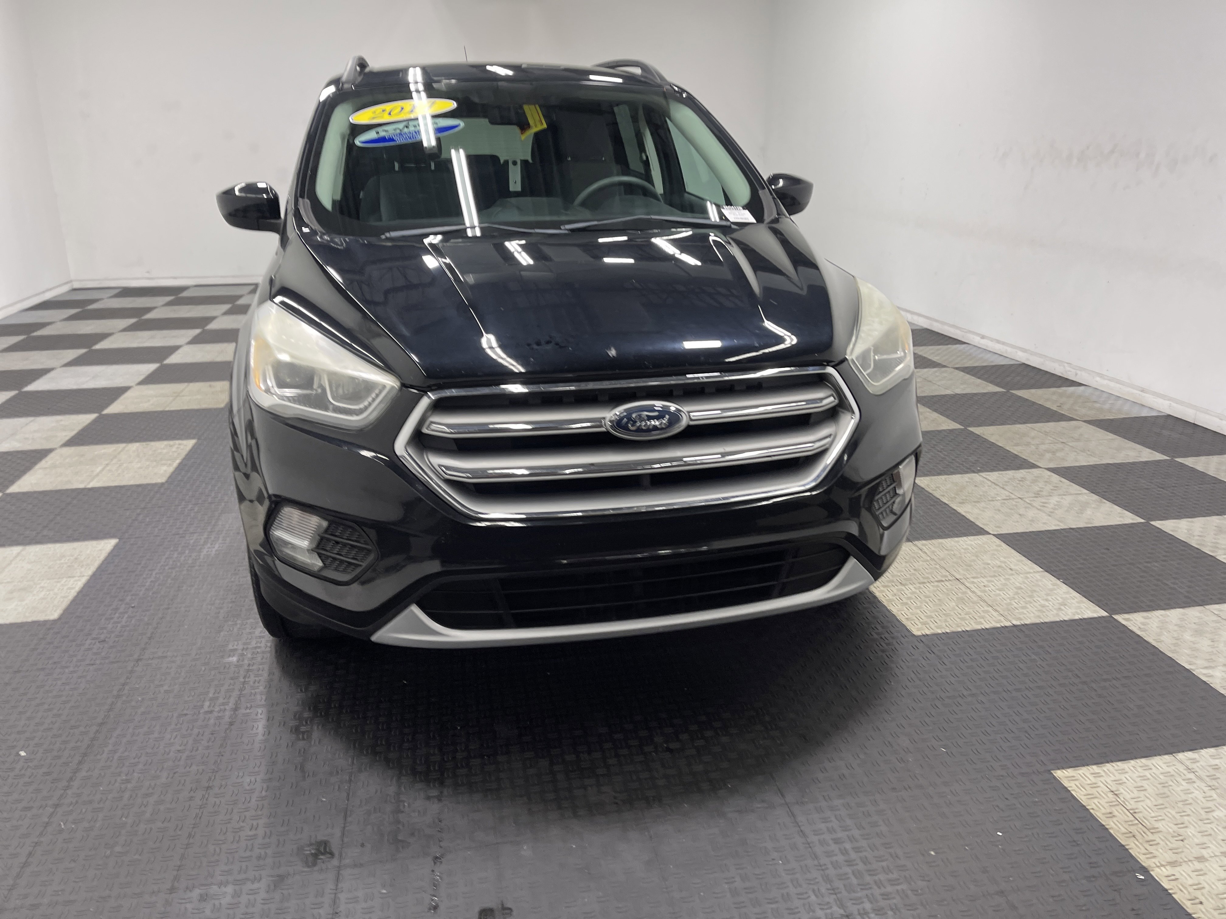 Used 2017 Ford Escape SE w/ Equipment Group 201A AWD/4WD image 7