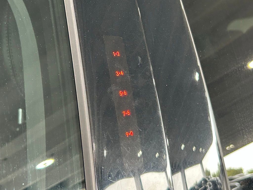 Used 2021 Ford Explorer XLT w/ Equipment Group 202A image 20