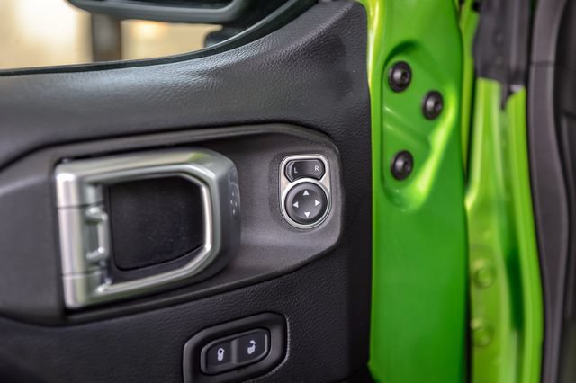 Used 2019 Jeep Wrangler Unlimited Sahara AWD/4WD image 55