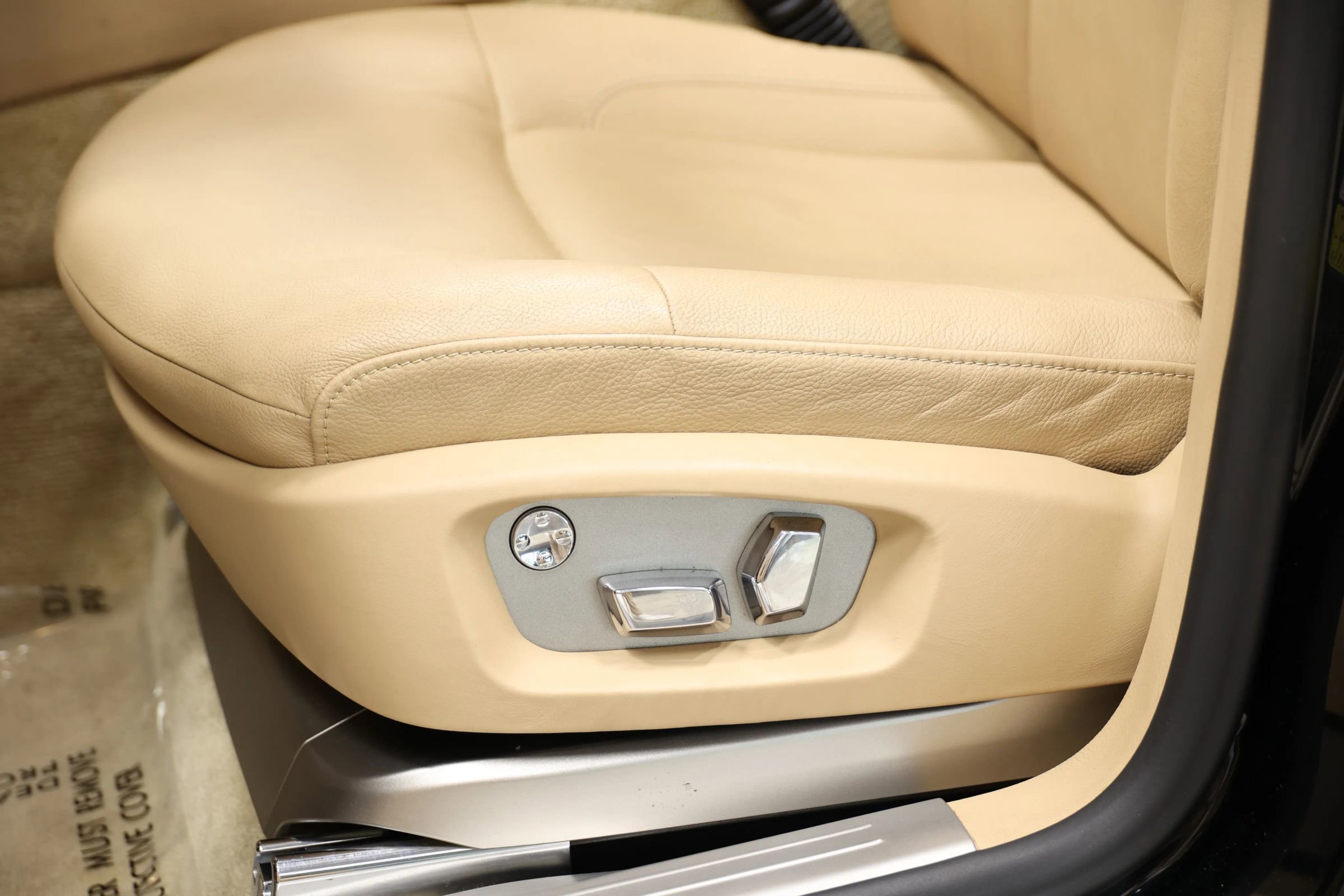 Used 2010 Rolls-Royce Ghost RWD image 15