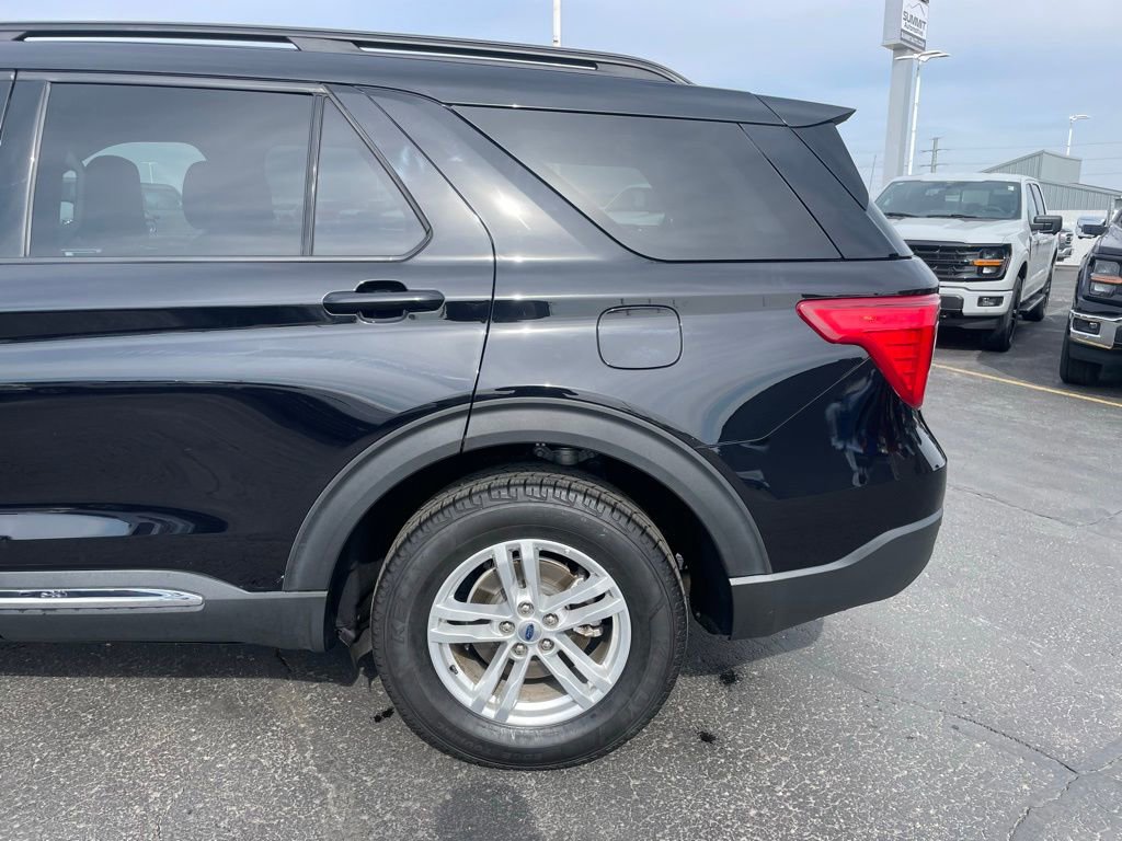 Used 2023 Ford Explorer XLT w/ Equipment Group 202A image 30