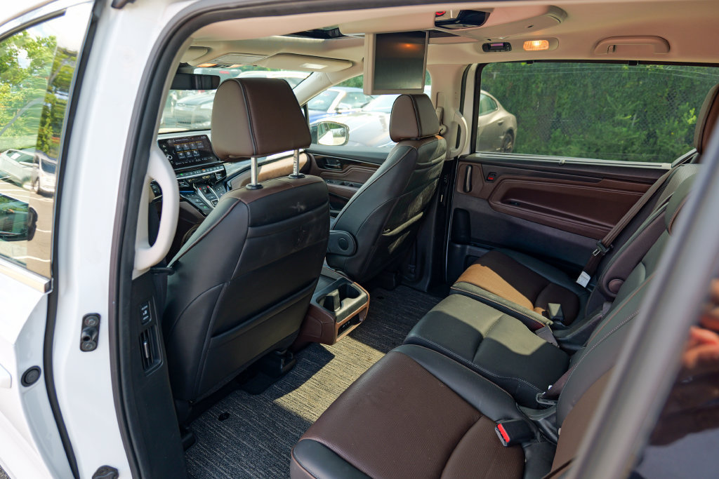Used 2025 Honda Odyssey Elite image 26