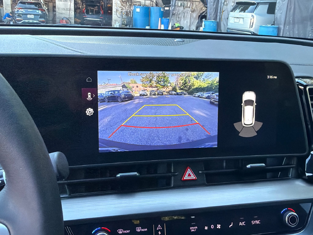 Certified 2023 Kia Sportage EX AWD/4WD image 30