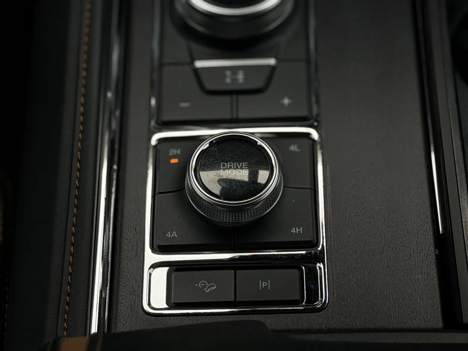 Used 2024 Ford Expedition Max Platinum image 41