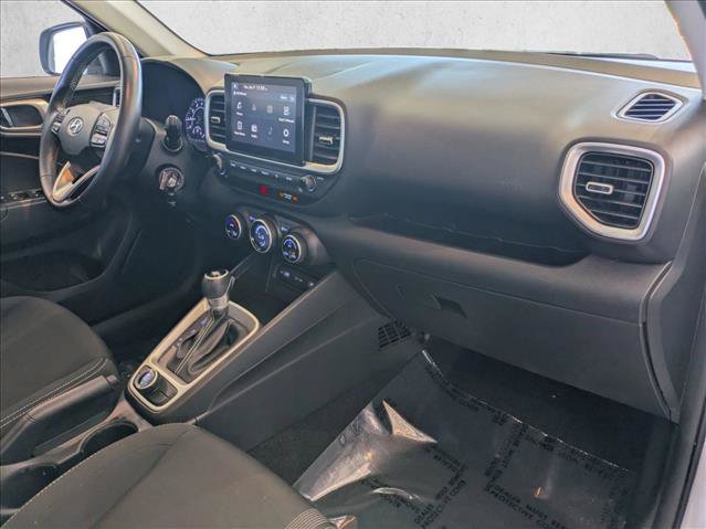 Used 2022 Hyundai Venue SEL FWD image 21