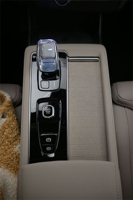 New 2026 Volvo XC90 B6 Ultra image 10