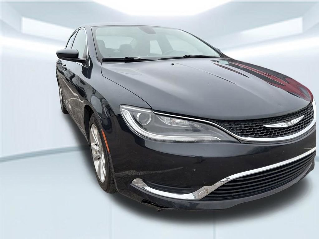 Used 2017 Chrysler 200 Limited Platinum FWD image 4