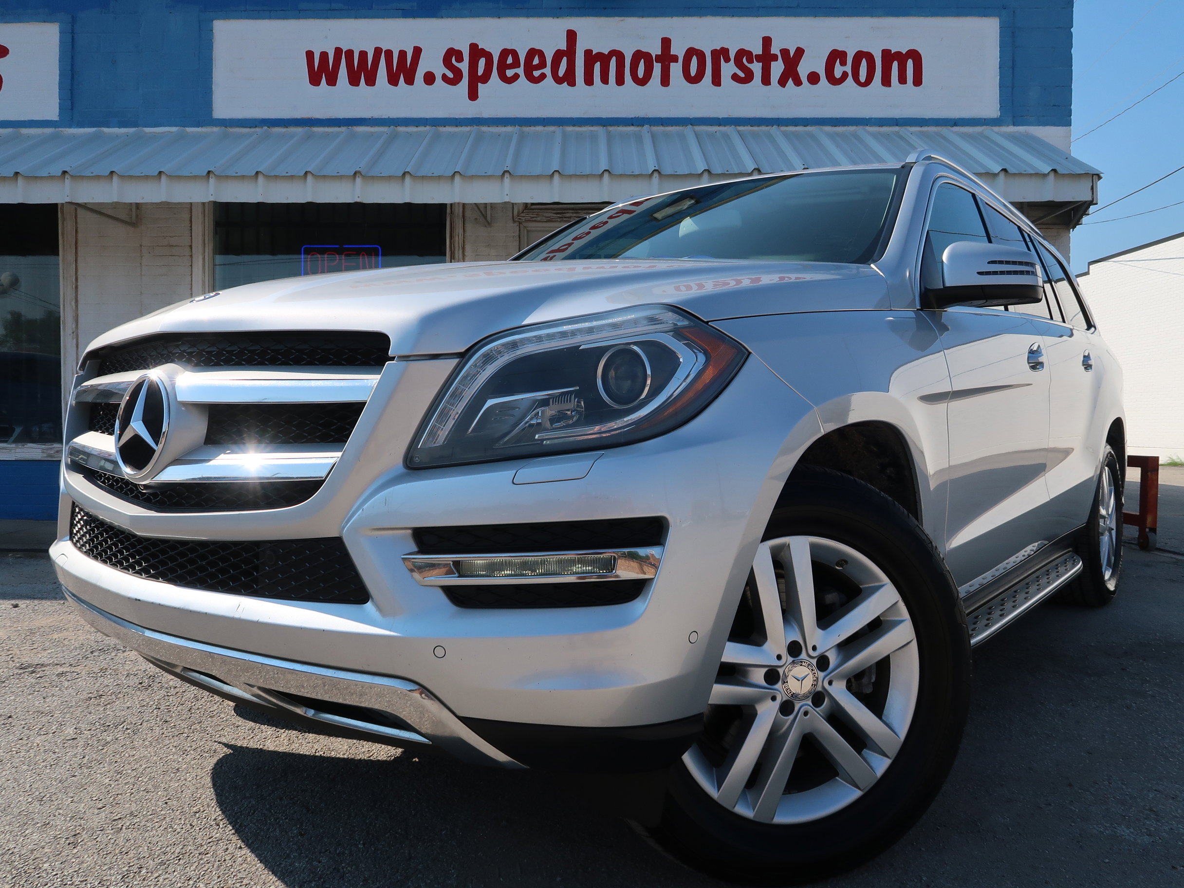 Used 2014 Mercedes-Benz GL 350 4MATIC 4dr GL 350 BlueTEC image 1