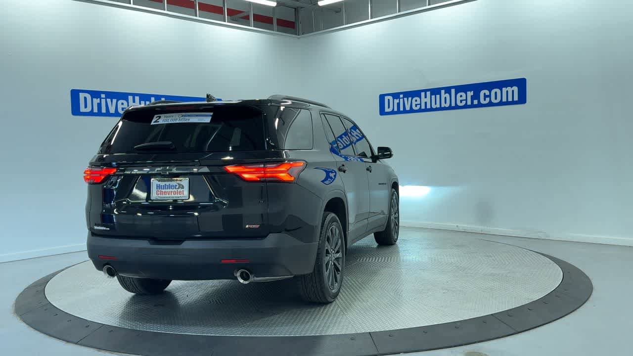 Used 2023 Chevrolet Traverse RS w/ LPO, Floor Liner Package FWD image 2