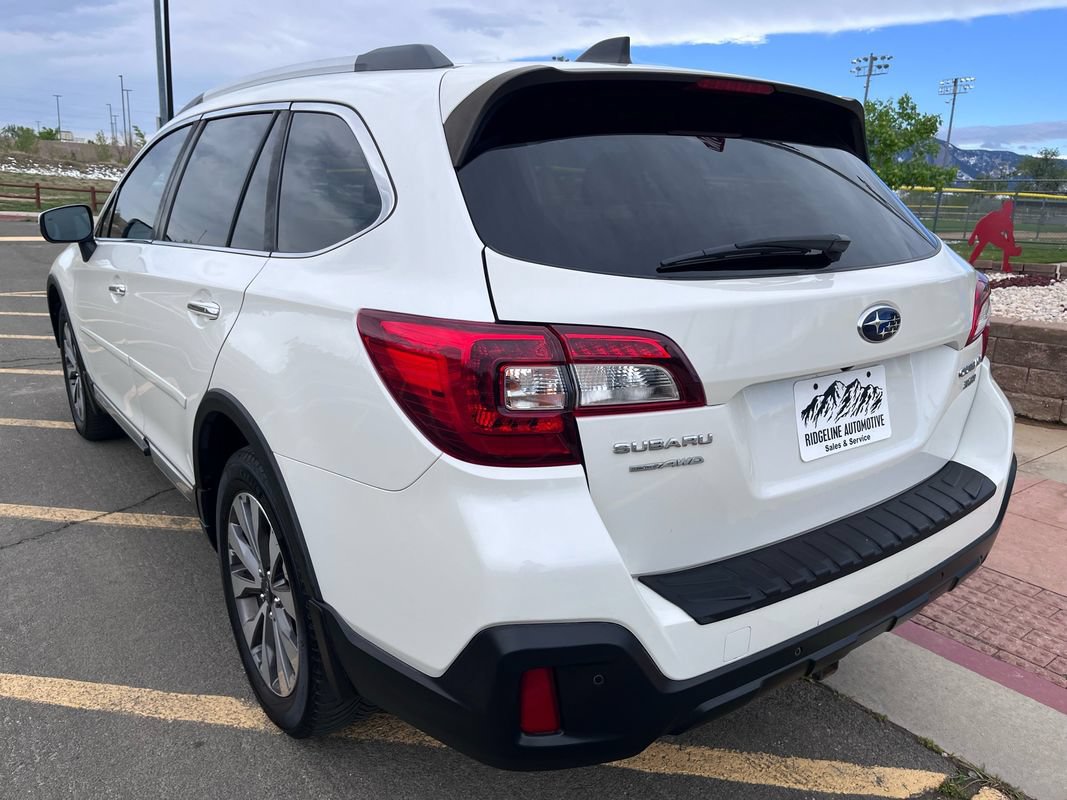 Used 2018 Subaru Outback 3.6R Touring w/ Popular Package #3 AWD/4WD image 7