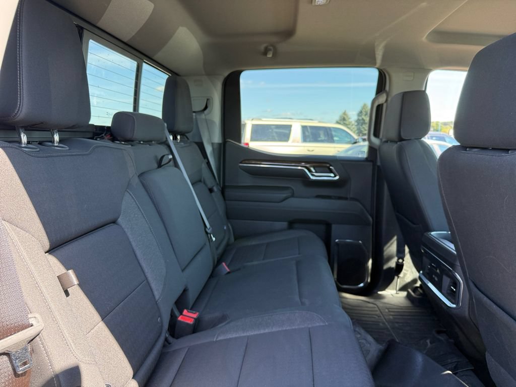 Used 2024 GMC Sierra 1500 Elevation w/ Preferred Package AWD/4WD image 39