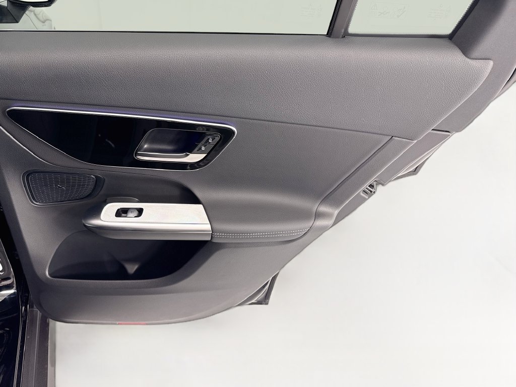 Certified 2026 Mercedes-Benz GLC 300 image 25