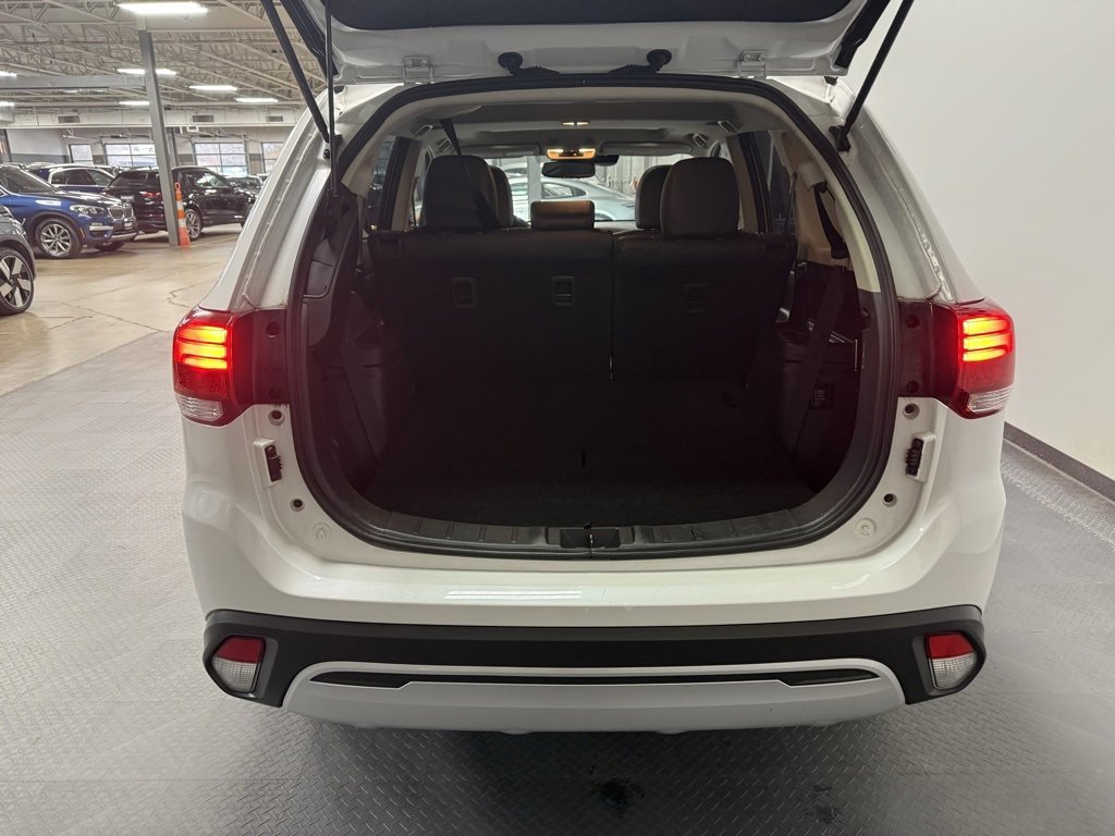 Used 2020 Mitsubishi Outlander GT image 23