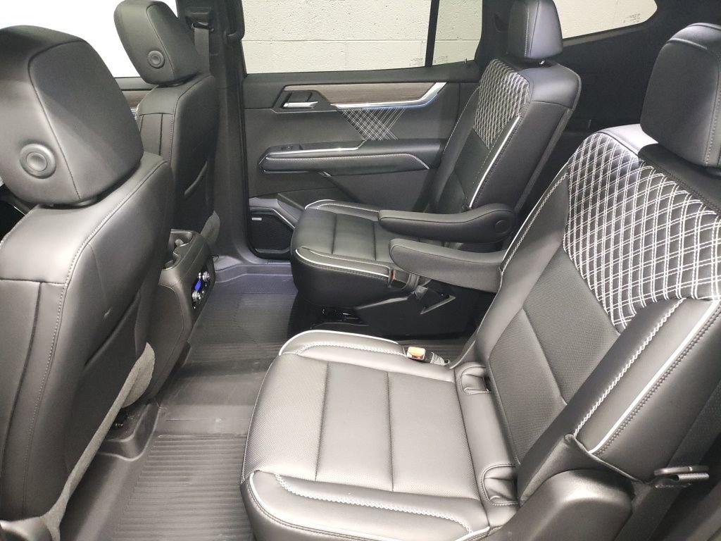 New 2026 GMC Acadia Denali w/ Super Cruise Package image 28