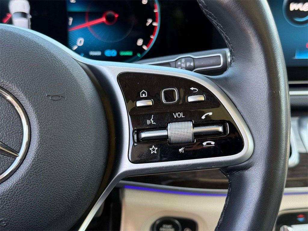 Used 2021 Mercedes-Benz GLS 450 4MATIC image 33