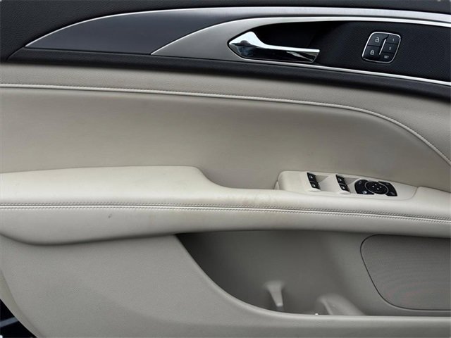 Used 2020 Lincoln MKZ Standard w/ Convenience Package image 14