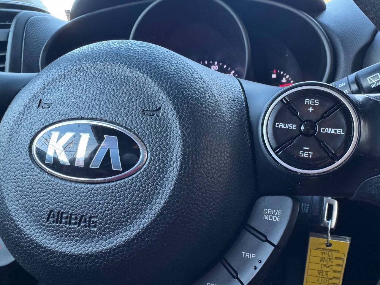 Used 2017 Kia Soul + FWD image 31