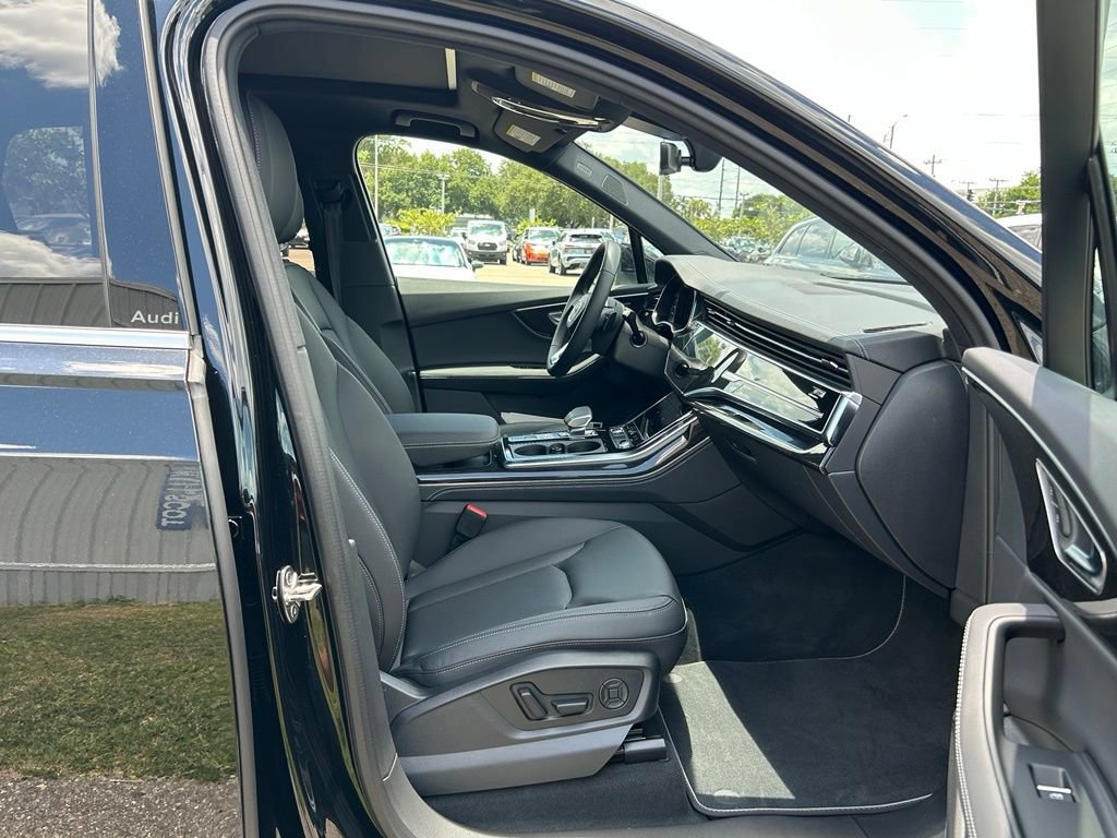 Used 2026 Audi Q7 3.0T Premium Plus w/ Premium Plus Package AWD/4WD image 41