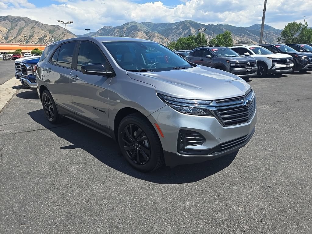 Used 2024 Chevrolet Equinox LS w/ Sport Edition AWD/4WD image 3