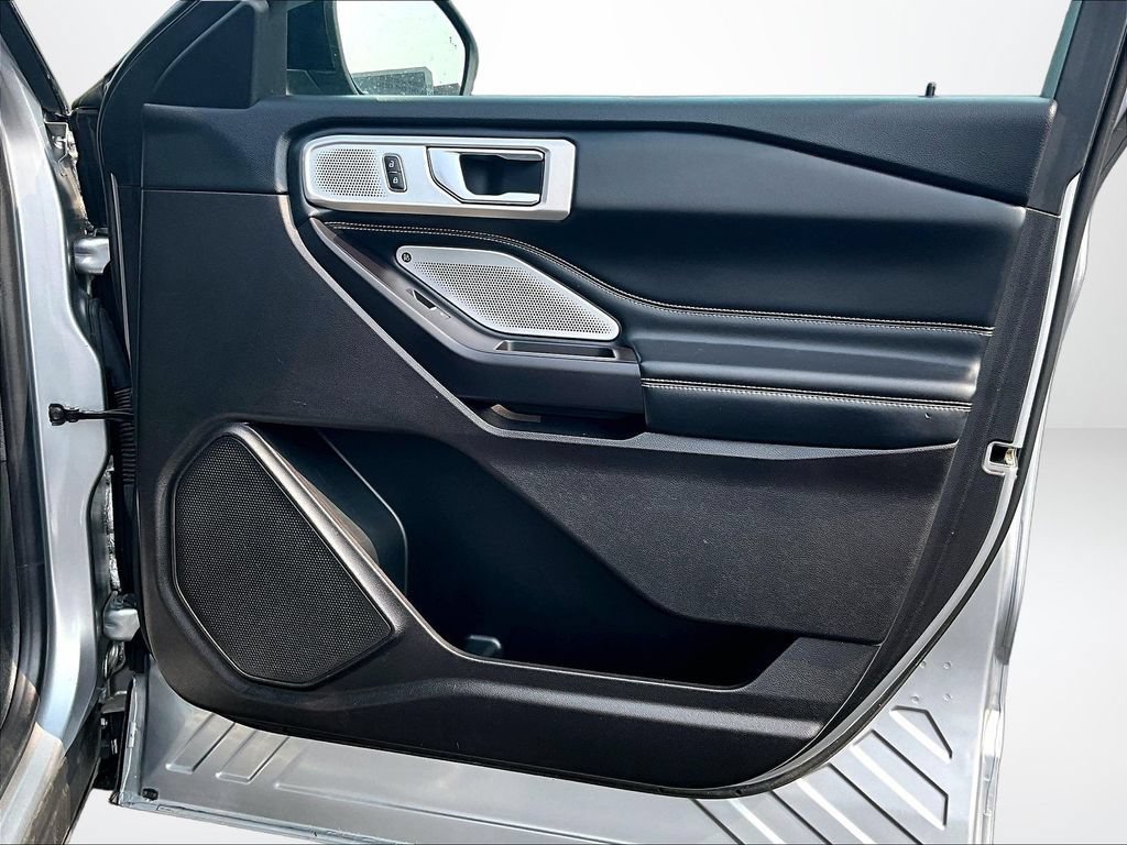 Used 2020 Ford Explorer ST w/ Premium Technology Package AWD/4WD image 22