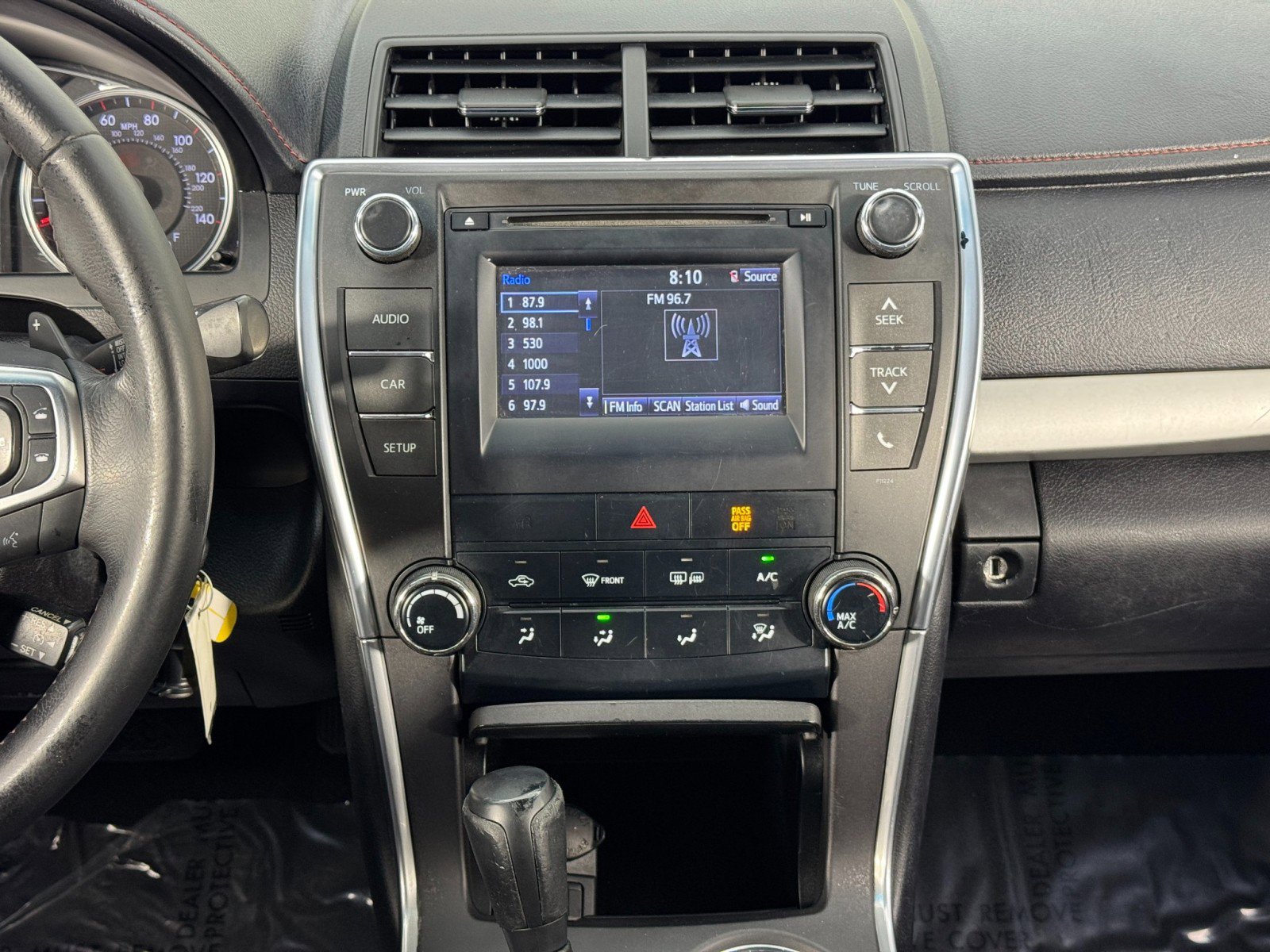 Used 2016 Toyota Camry SE image 21