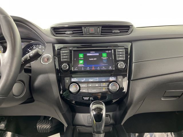 Used 2018 Nissan Rogue SV w/ Sun & Sound Touring Package image 24