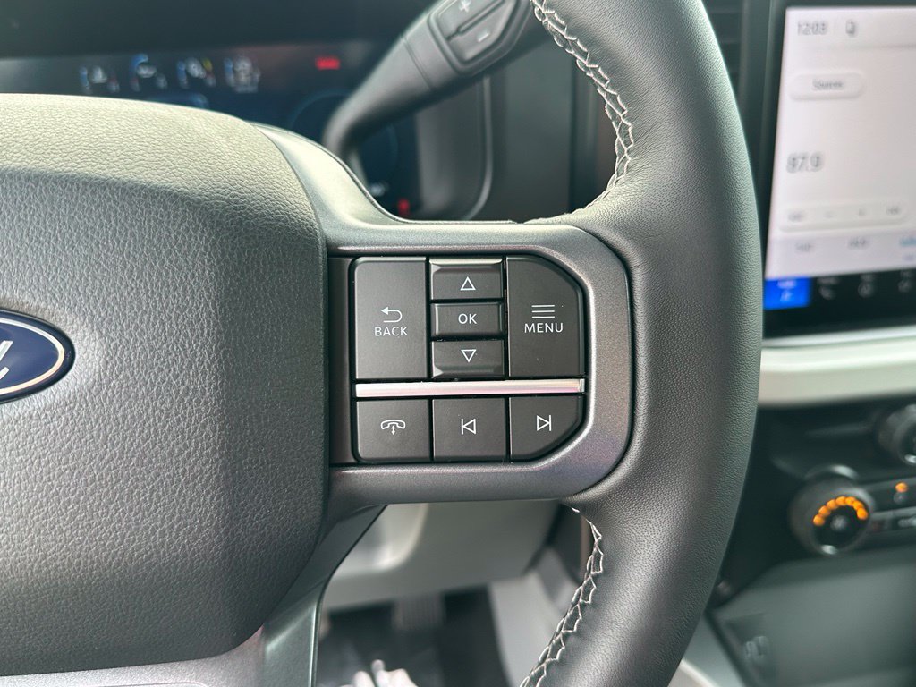 New 2027 Ford F250 XLT w/ XLT Premium Package AWD/4WD image 9