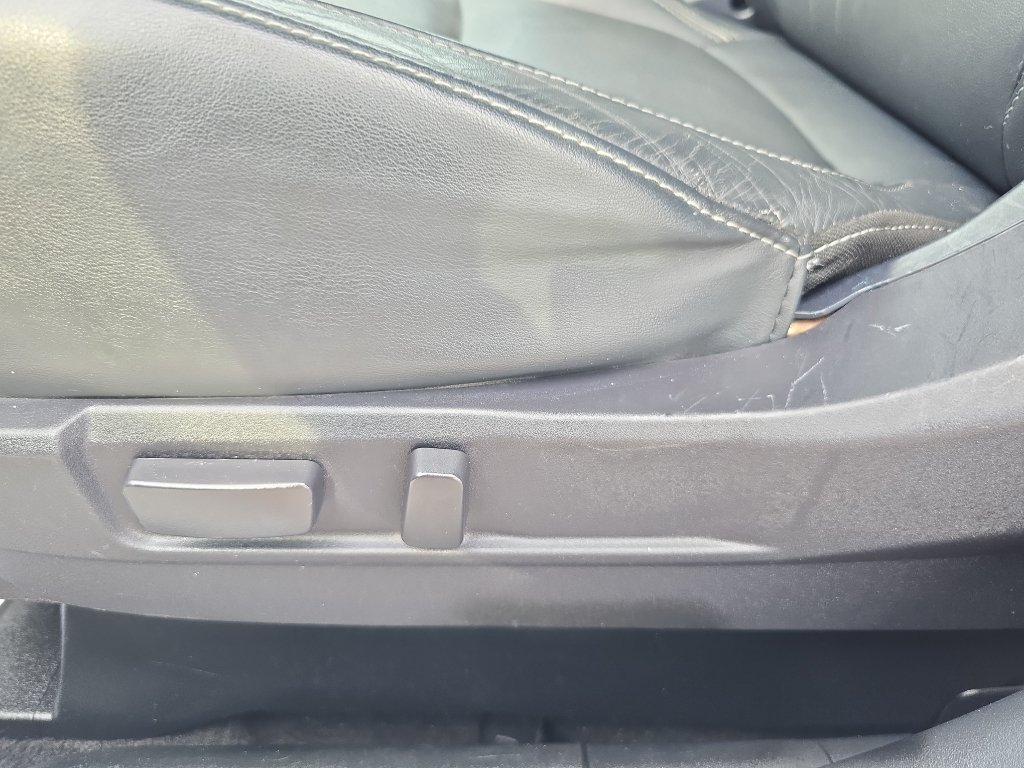 Used 2018 Mitsubishi Outlander SEL AWD/4WD image 17