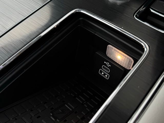 New 2026 Lincoln Aviator AWD image 37