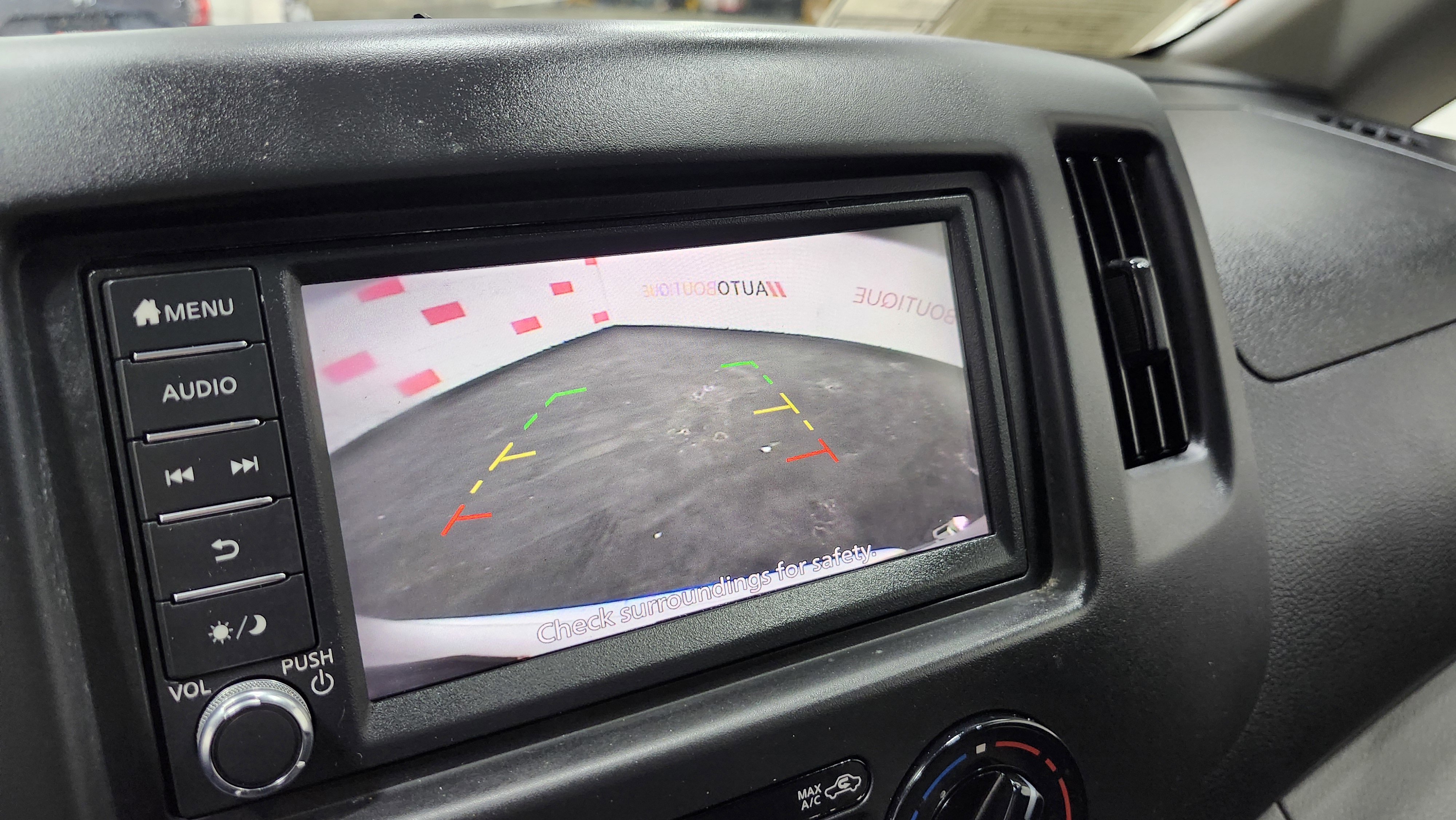 Used 2020 Nissan NV200 SV image 2