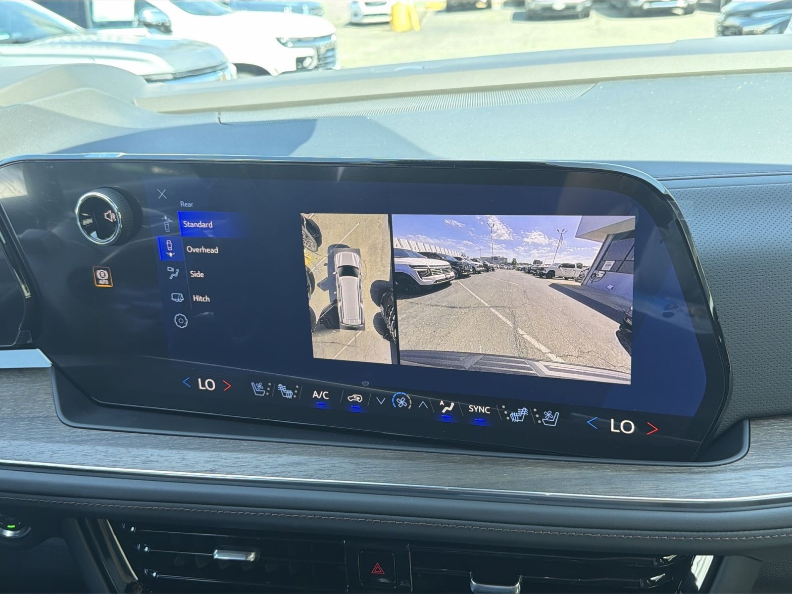 New 2026 Chevrolet Suburban High Country AWD/4WD image 19