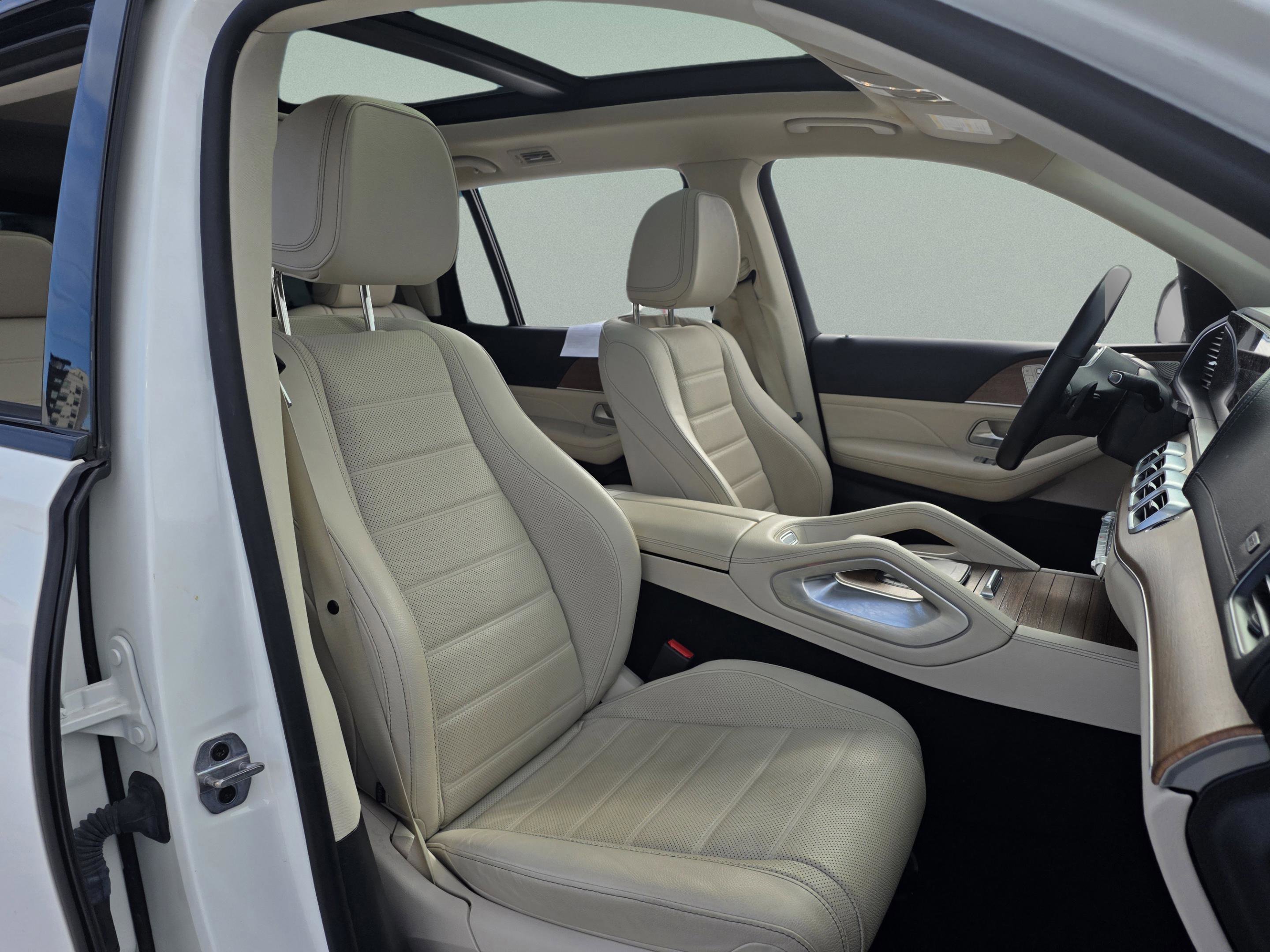 Used 2022 Mercedes-Benz GLS 450 4MATIC image 30