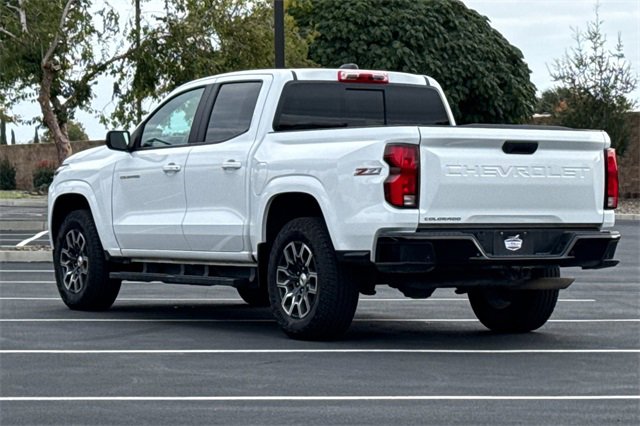 Used 2024 Chevrolet Colorado Z71 w/ Advanced Trailering Package image 8