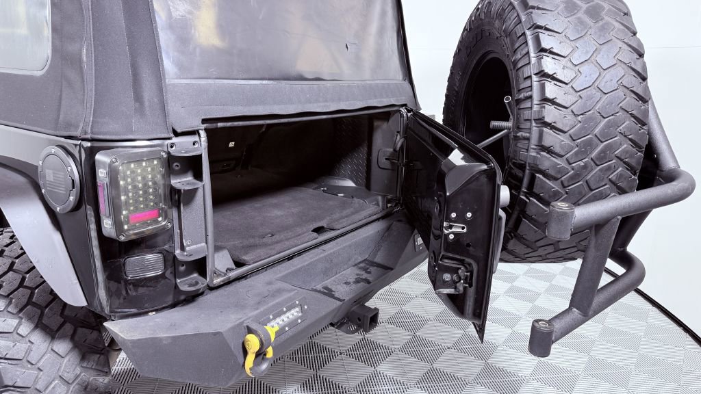 Used 2017 Jeep Wrangler Unlimited Sport S w/ Quick Order Package 24S image 19