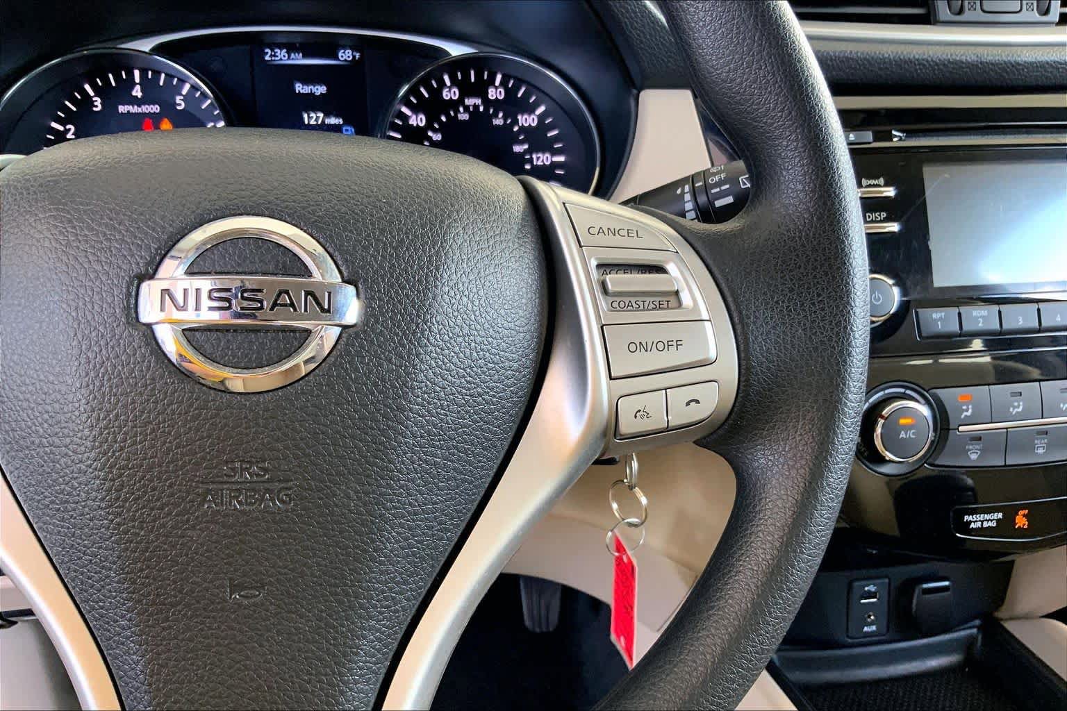 Used 2016 Nissan Rogue S w/ Appearance Package image 25