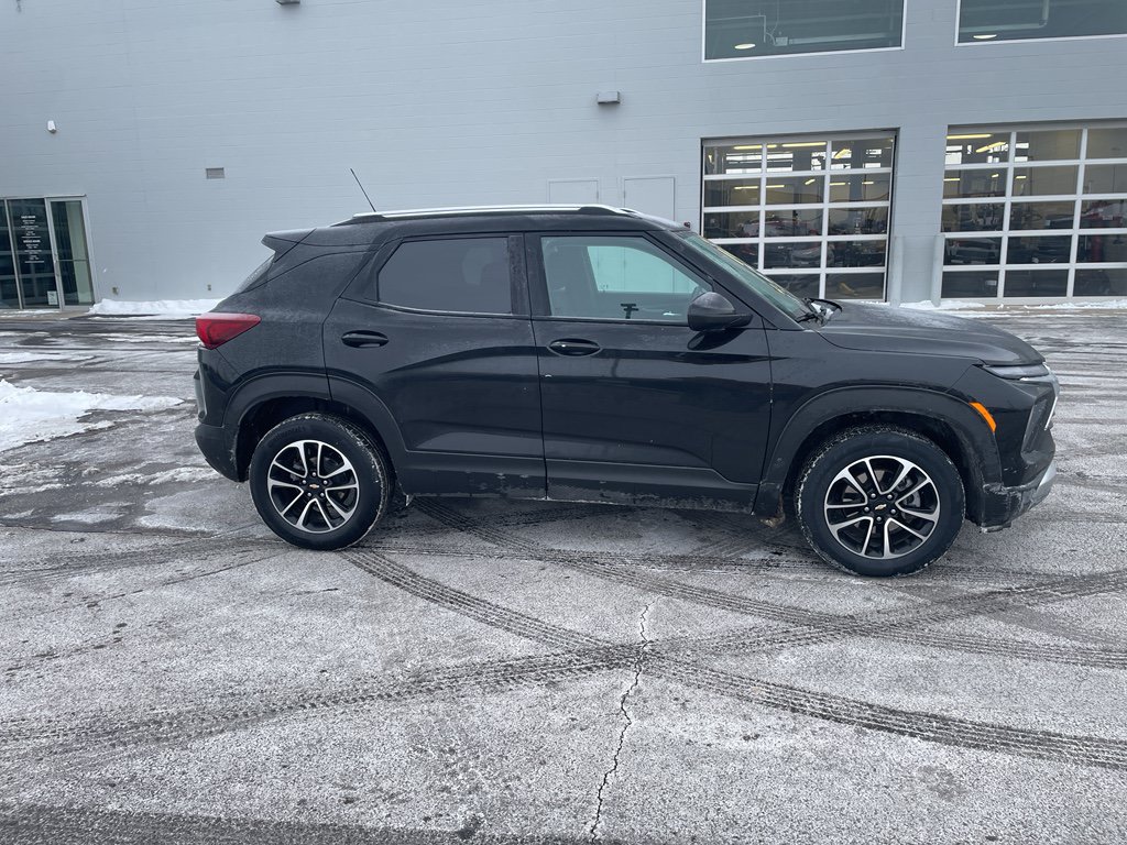 Used 2024 Chevrolet TrailBlazer LT AWD/4WD image 7