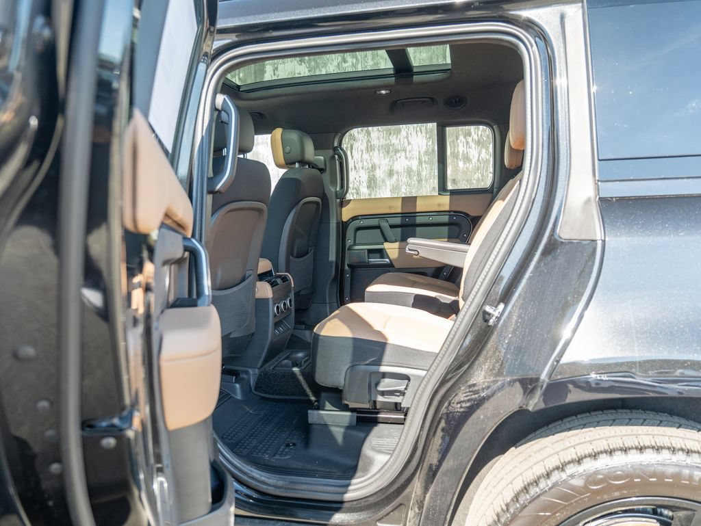 New 2026 Land Rover Defender 130 V8 AWD/4WD image 20