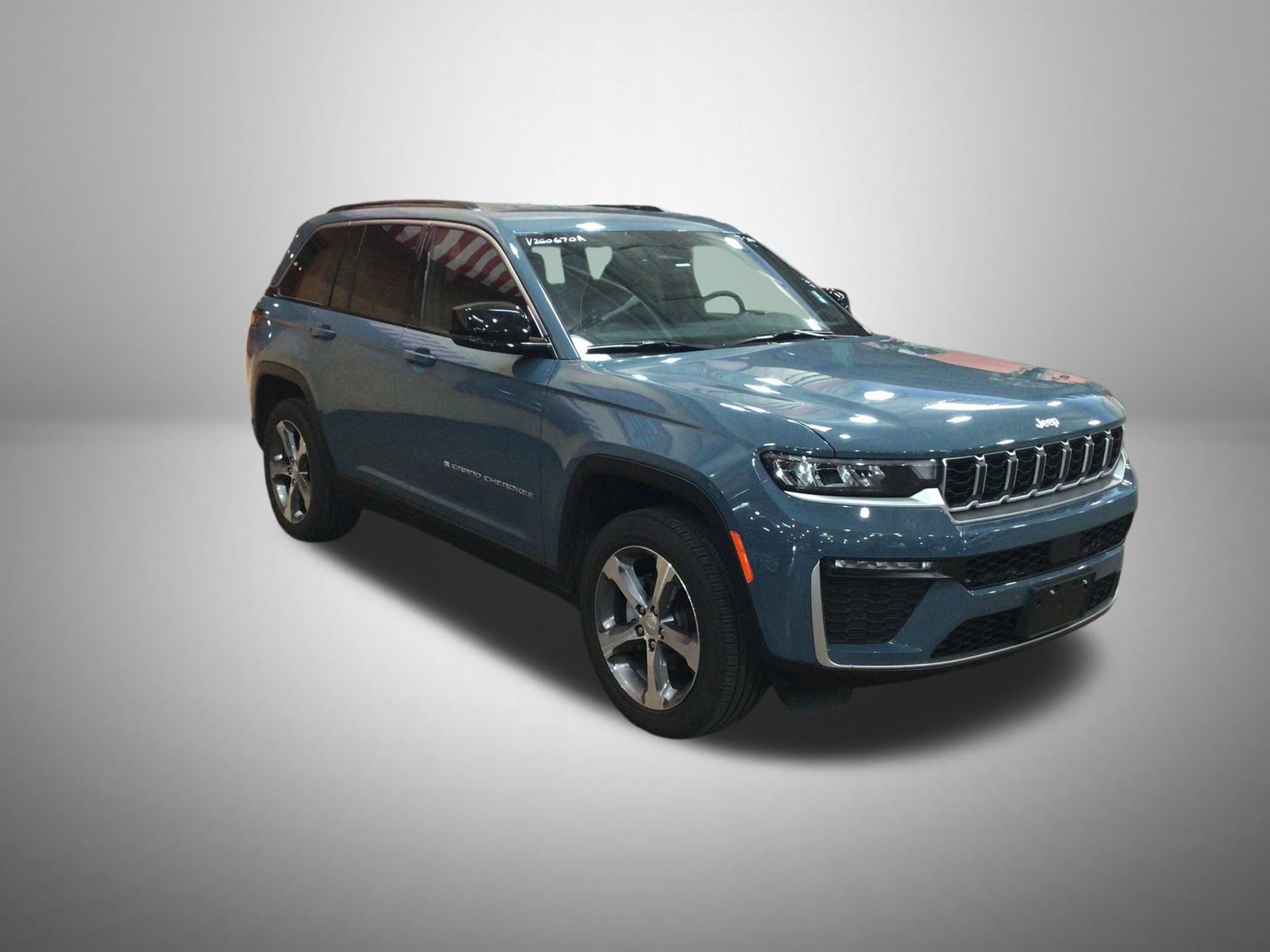 Used 2026 Jeep Grand Cherokee Limited w/ Trailer Tow Package AWD/4WD image 3