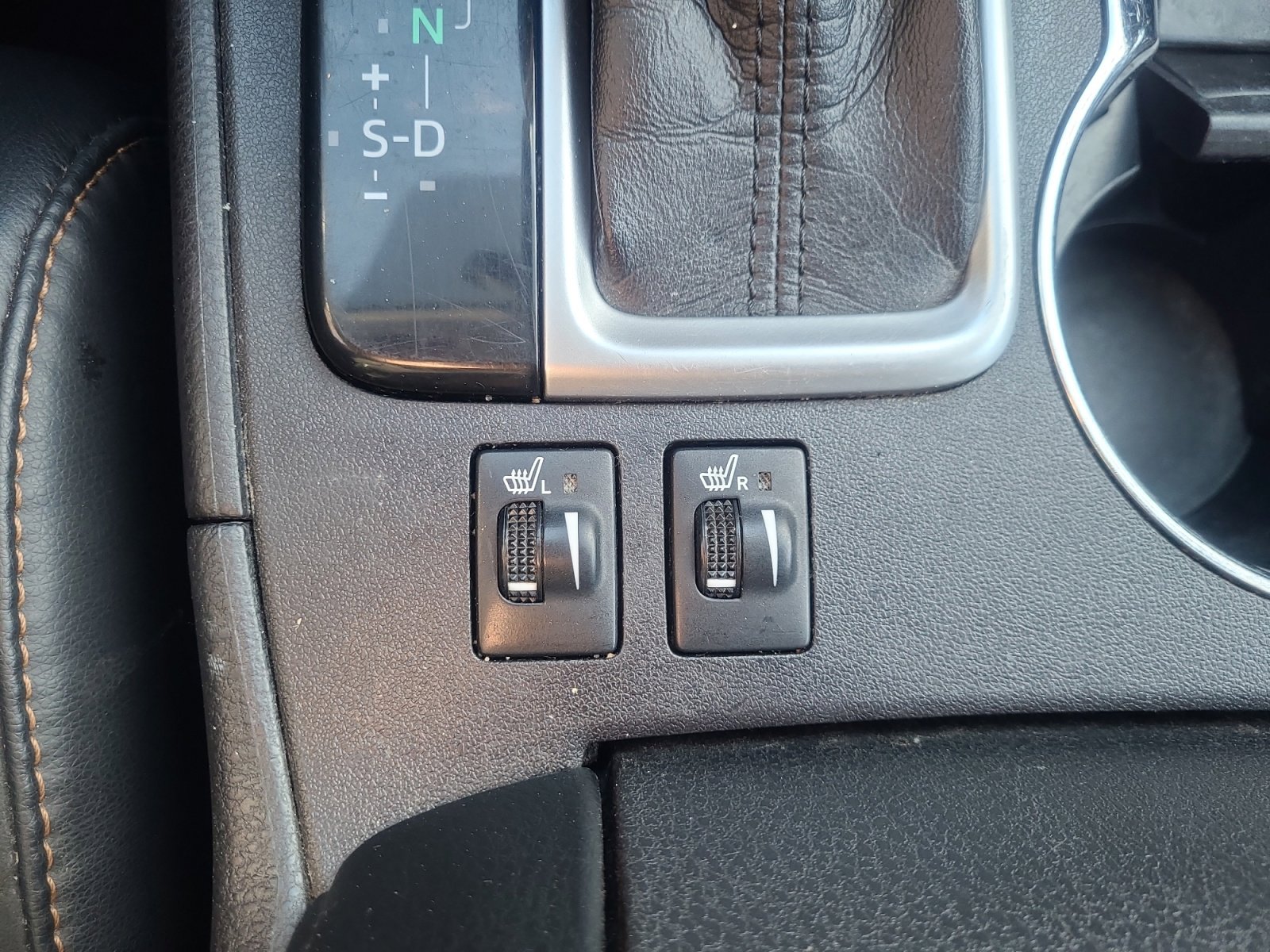 Used 2018 Toyota Highlander XLE image 34