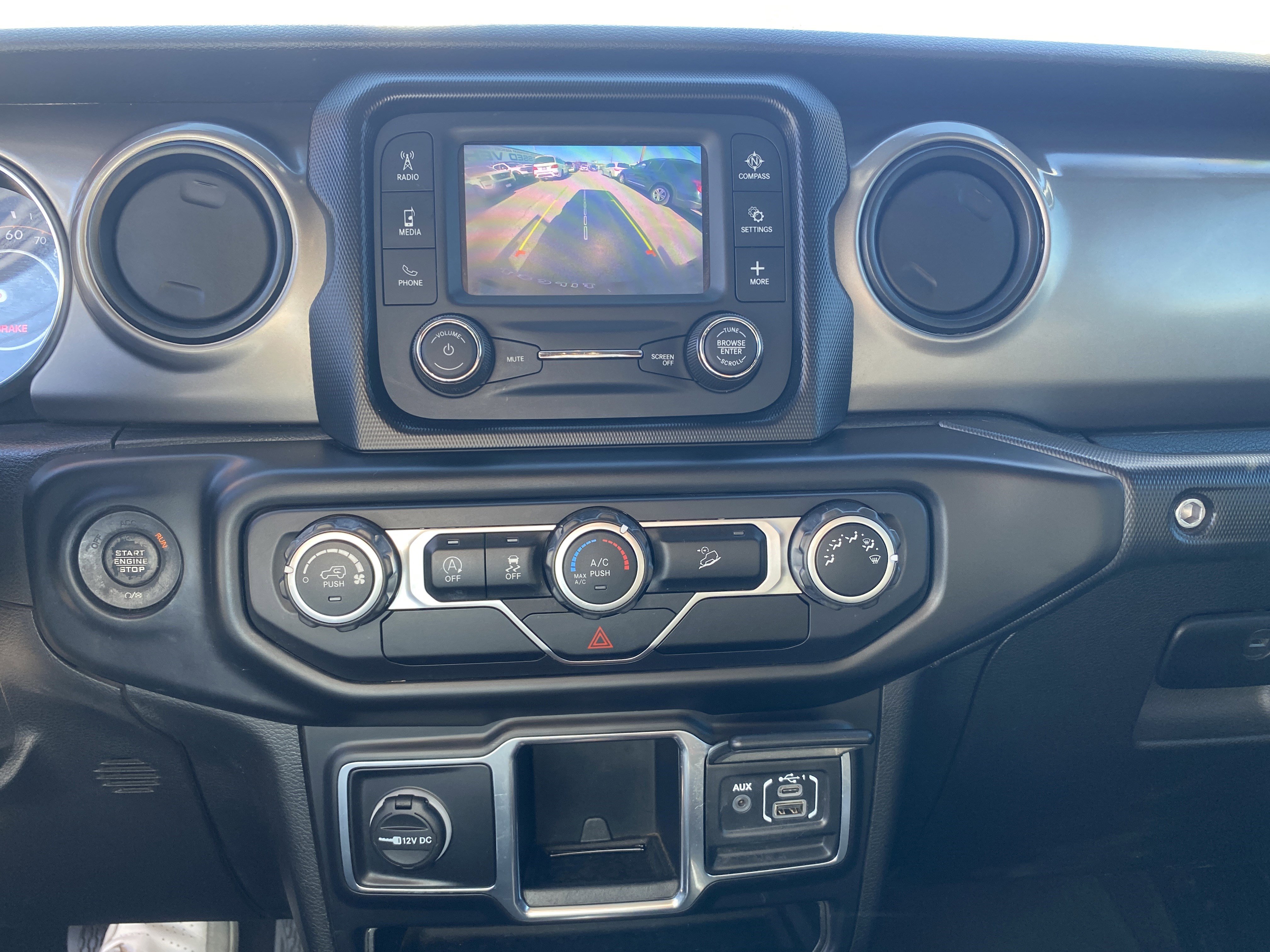 Used 2020 Jeep Wrangler Sport image 15