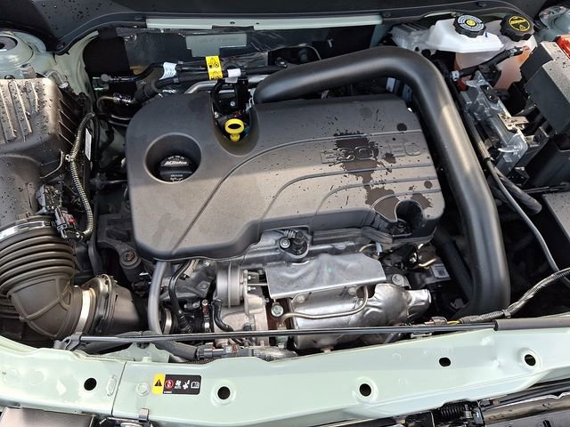 Used 2025 Chevrolet Equinox LT w/ Convenience Package II image 28