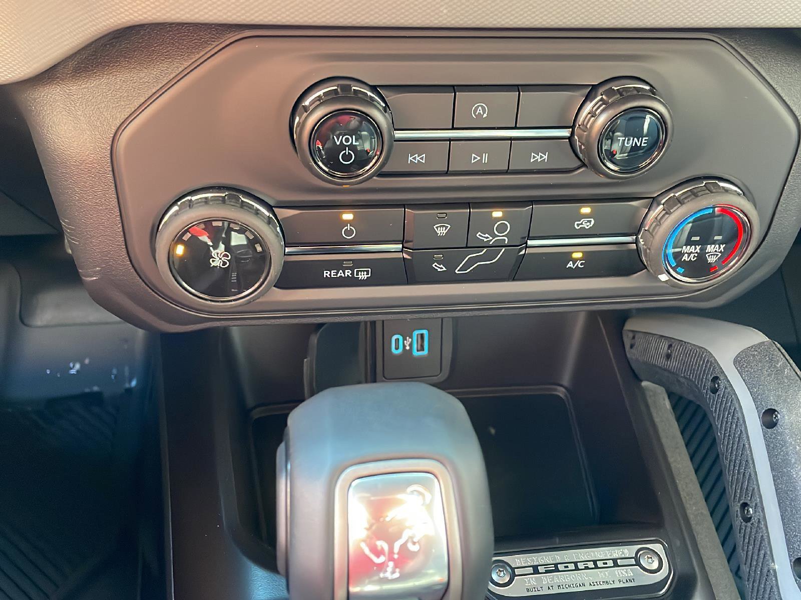 New 2024 Ford Bronco Big Bend image 15