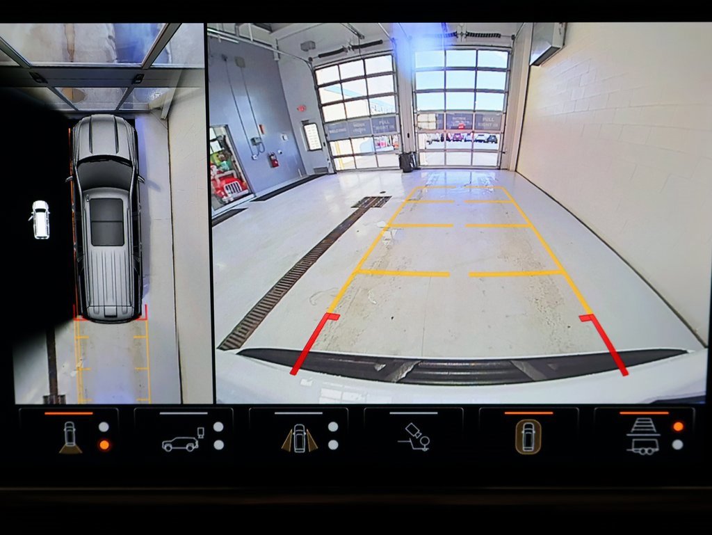 Certified 2023 GMC Yukon Denali Ultimate image 22