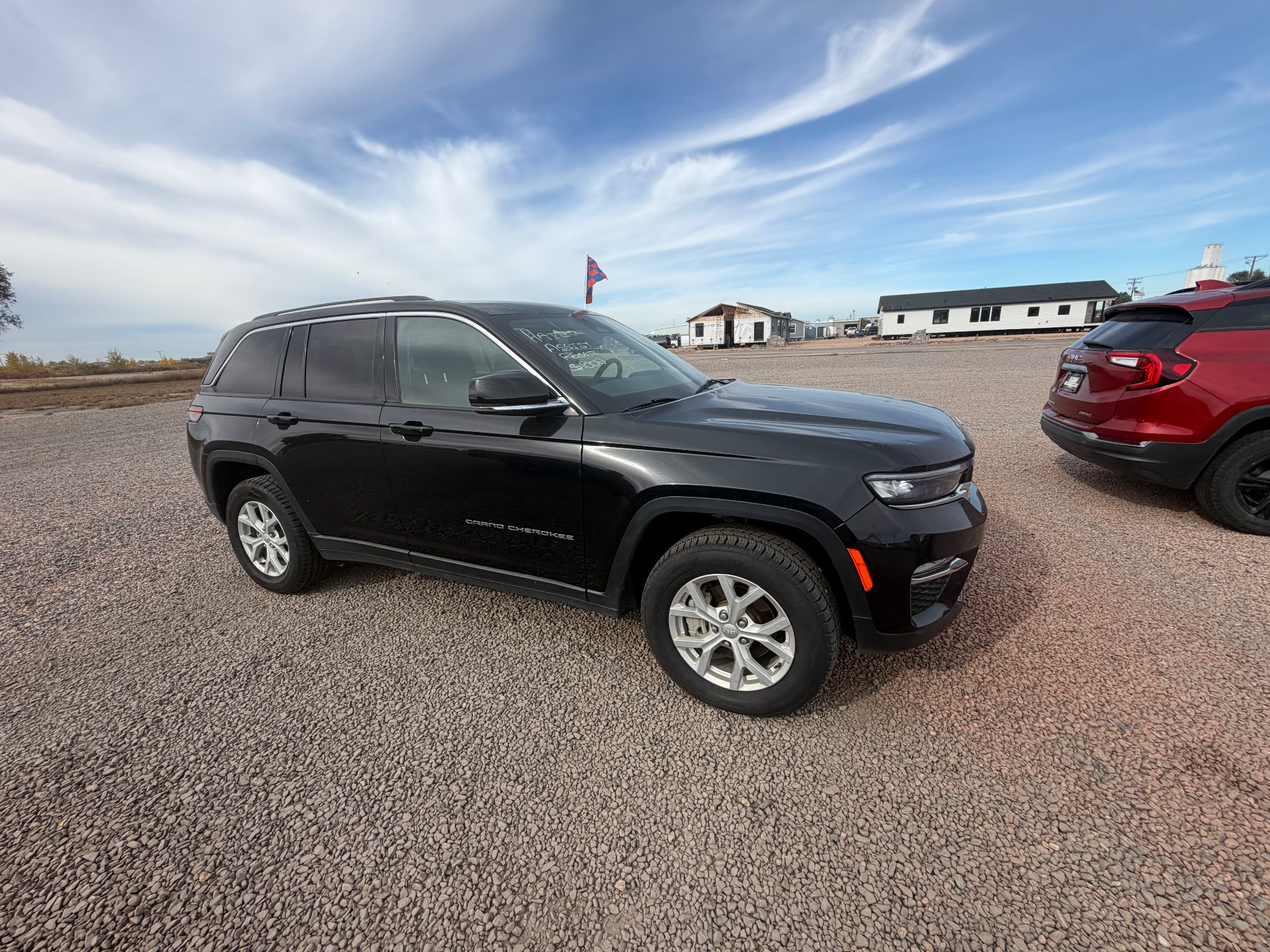 Used 2023 Jeep Grand Cherokee Limited AWD/4WD image 18
