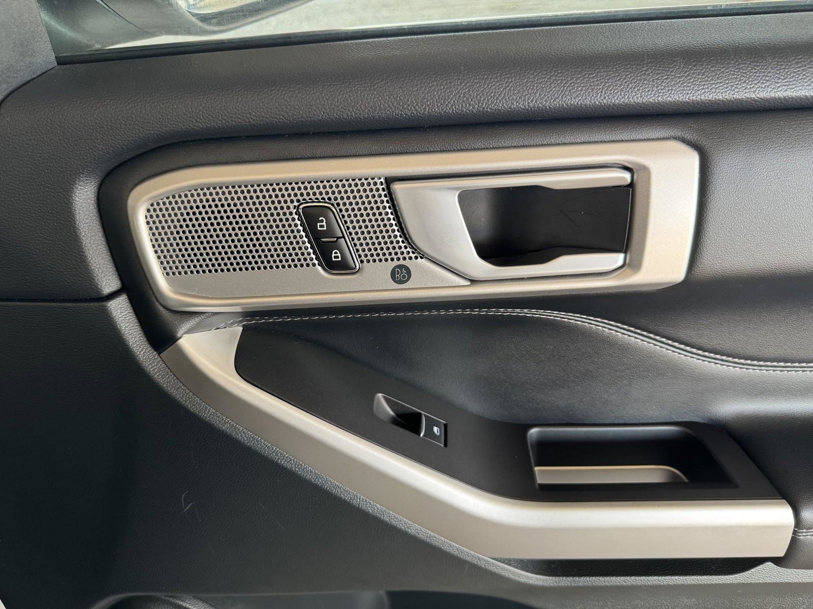 Used 2023 Ford Explorer XLT w/ Equipment Group 202A image 39