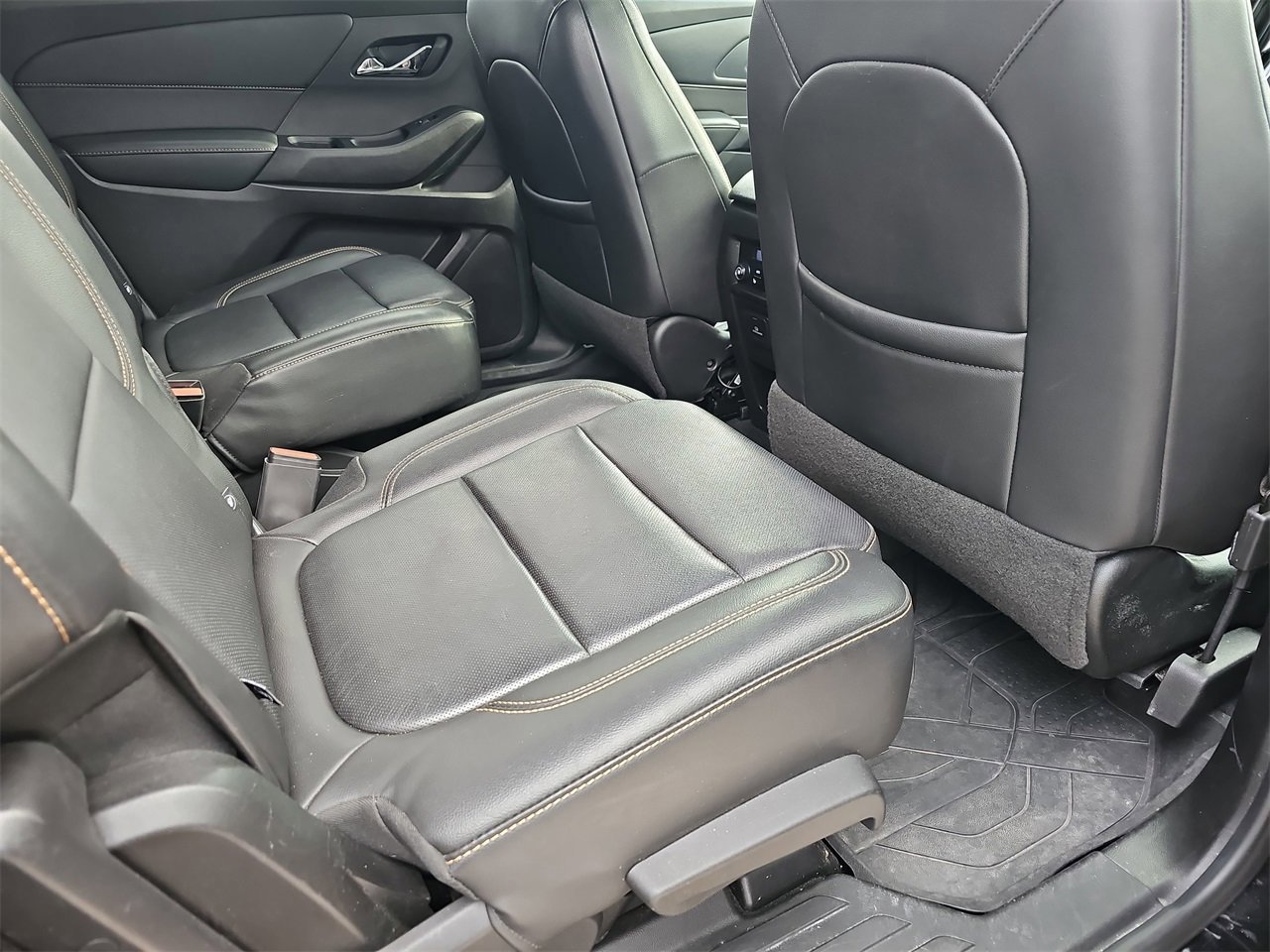 Used 2021 Chevrolet Traverse Premier w/ Redline Edition image 11