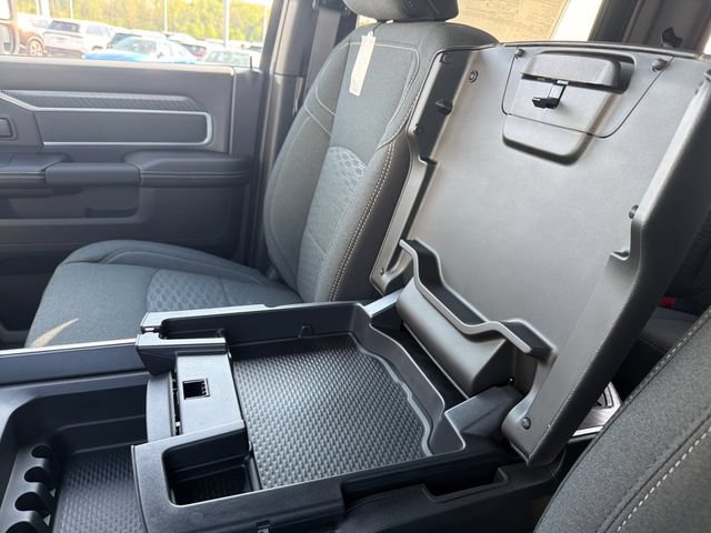 New 2026 RAM 2500 Big Horn AWD/4WD image 24