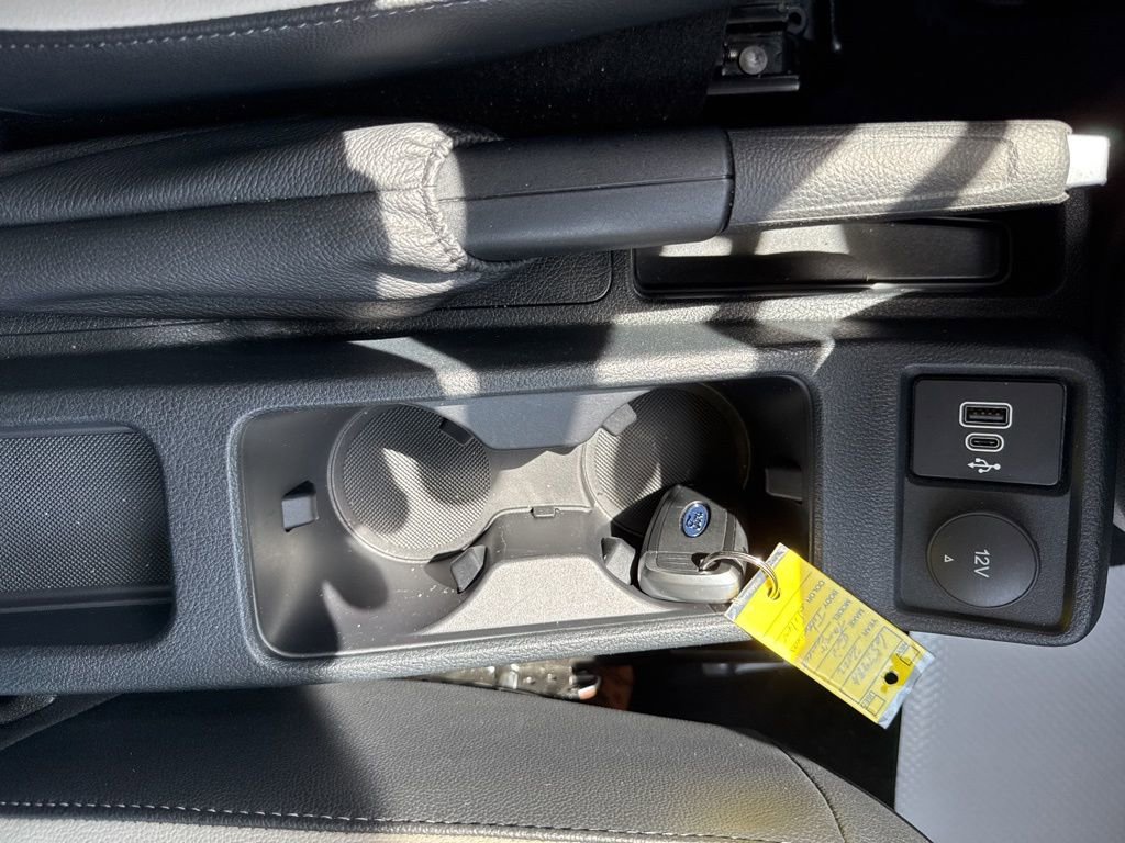 Used 2022 Ford Transit Connect Titanium FWD image 17