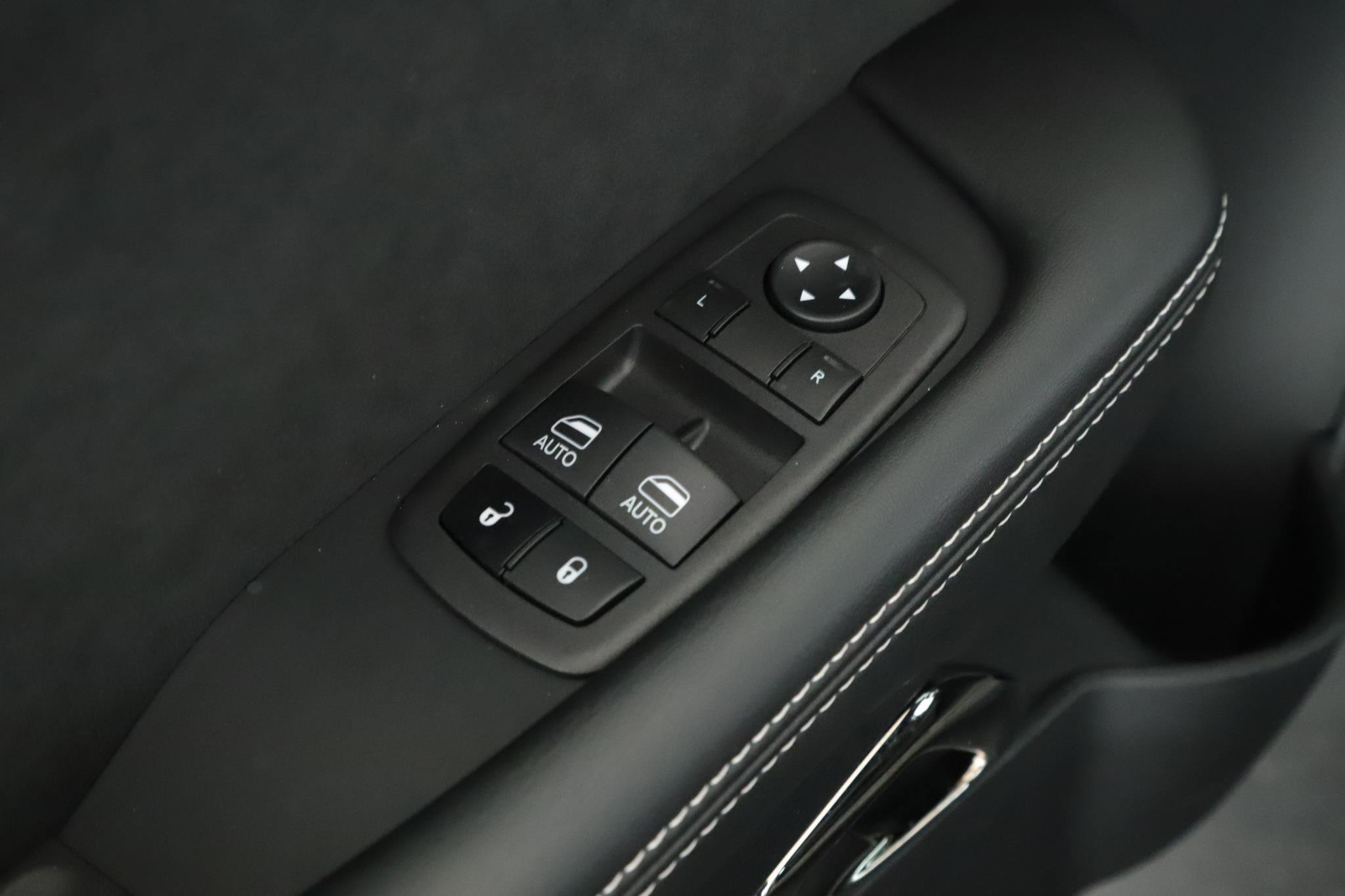 Used 2023 Dodge Challenger SRT Hellcat image 5