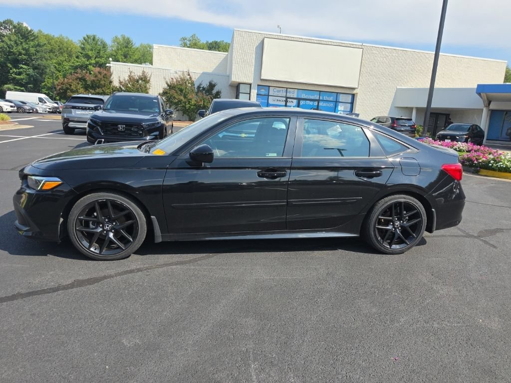 Used 2023 Honda Civic Sport image 3